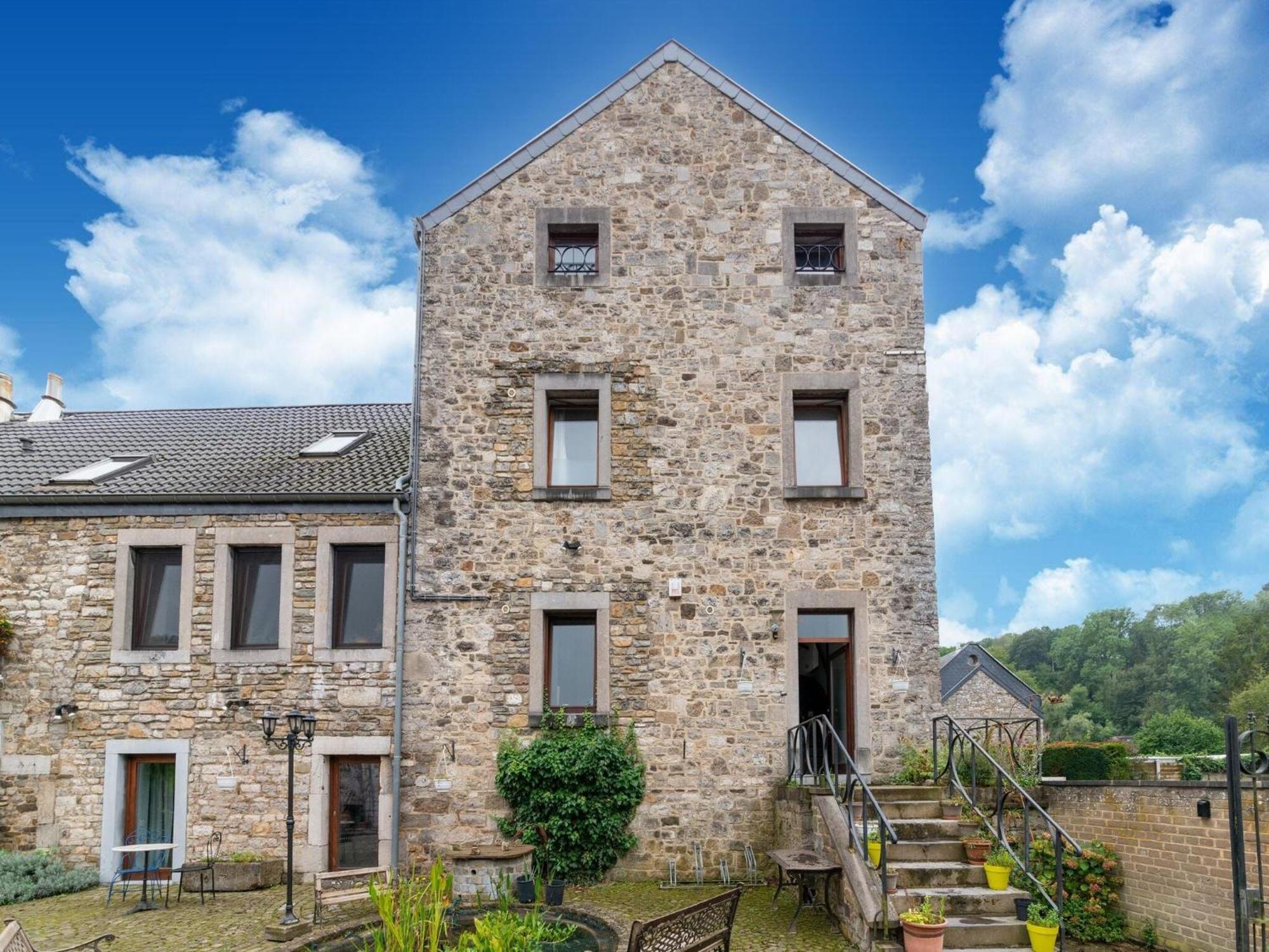 Stunning Home For 5 Adults With Indoor Pool Esneux Eksteriør bilde